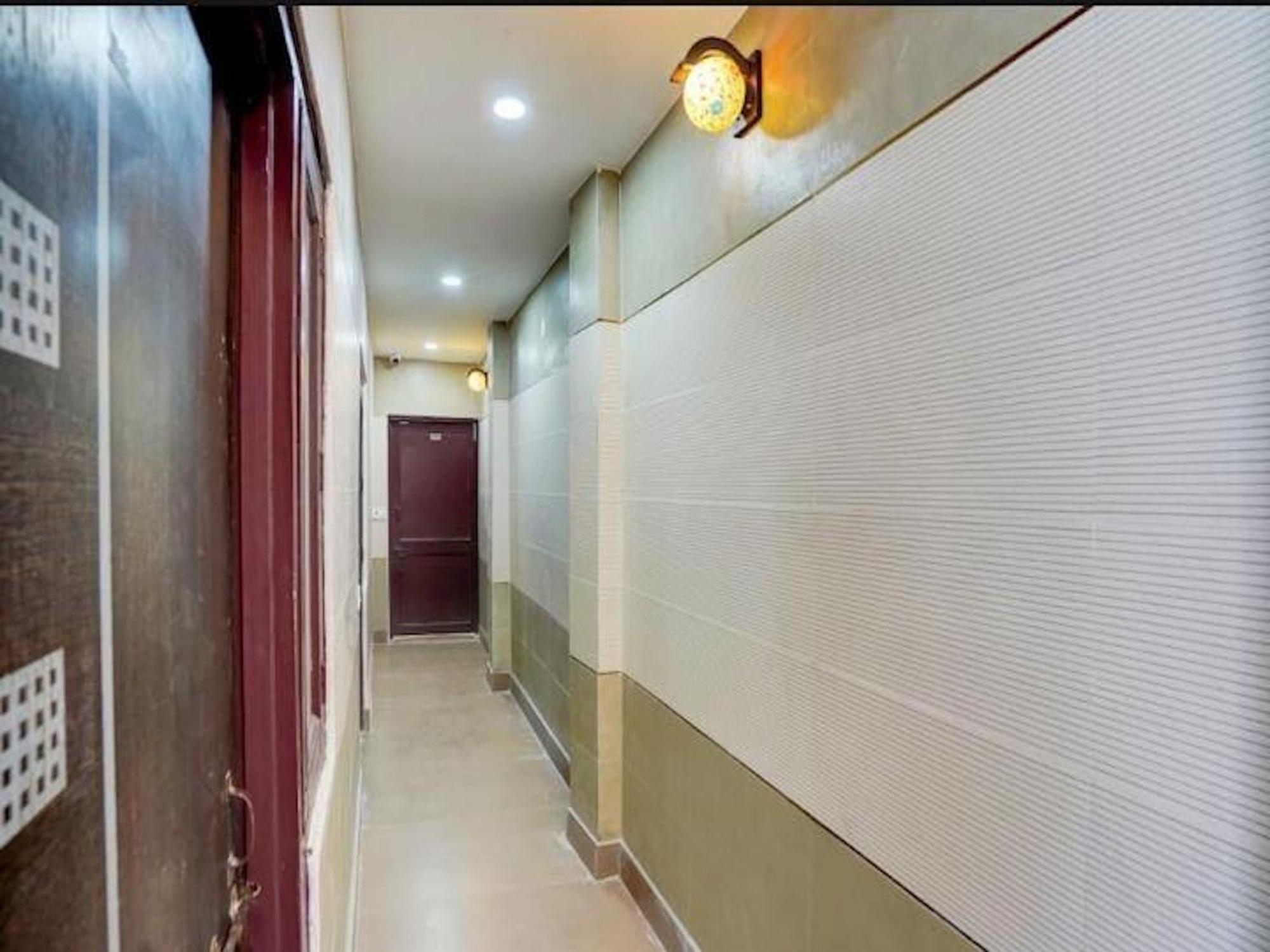 Hotel City Palace New Delhi Exterior photo